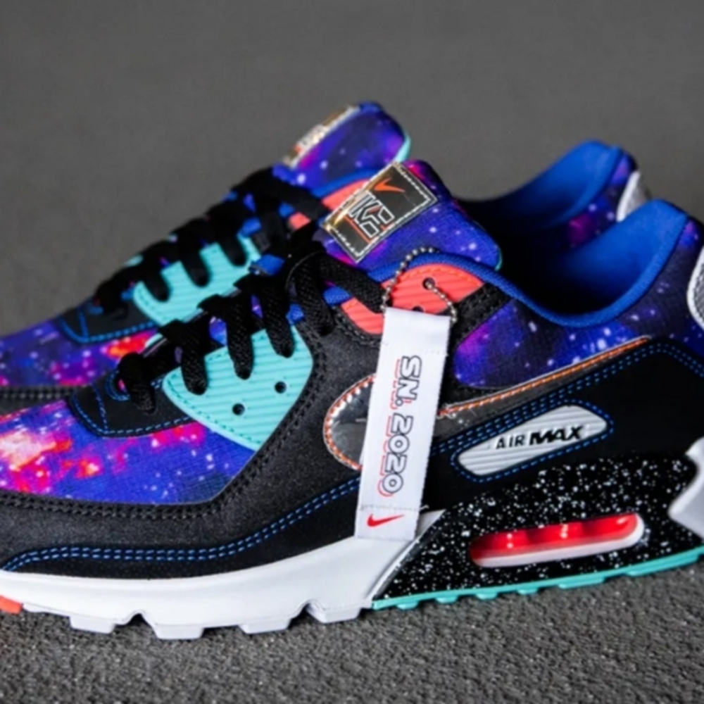 Nike Air Max 90 Supernova